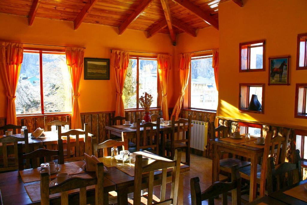 Hosteria Los Nires Ел Чалтен Екстериор снимка